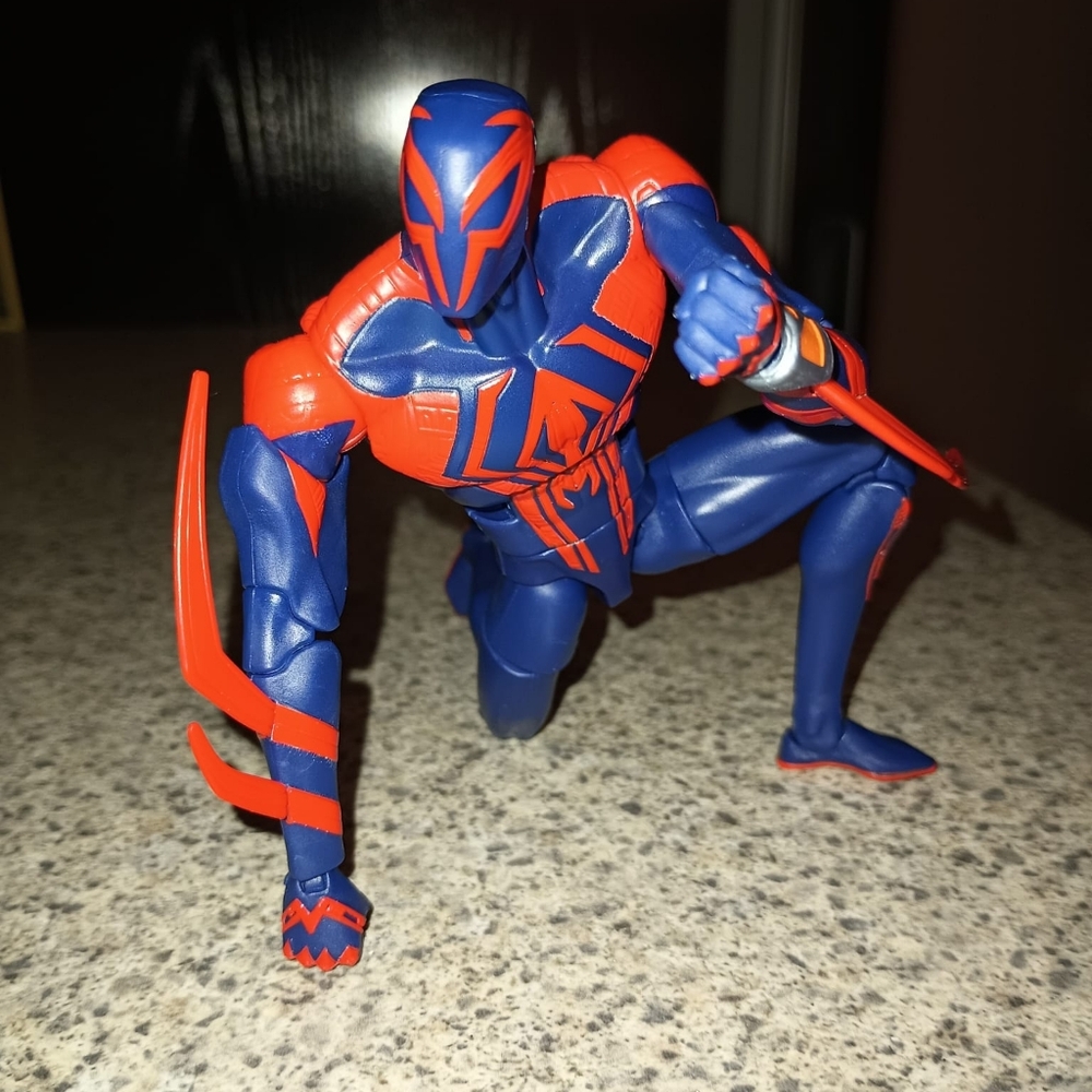 Spider-Man 2099 Action Figure Marvel Legends